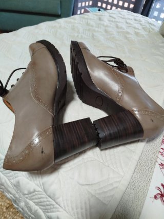Zapatos tipo Oxford Tacón Beige/Marrón
