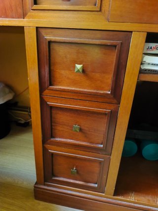 Escritorio madera 5 cajones clásico