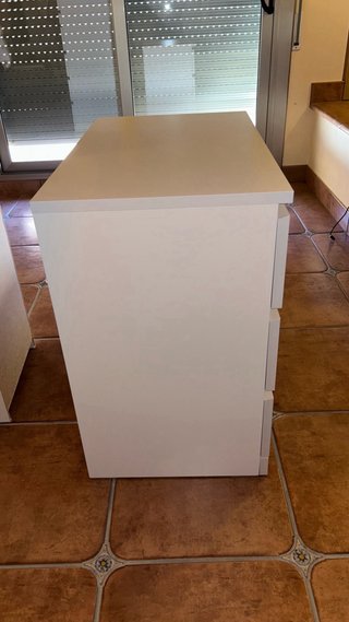 Comodini con 3 e 6 cassetti + portagioie