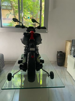 Moto Eléctrica Infantil Negra como nueva