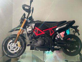 Moto Eléctrica Infantil Negra como nueva
