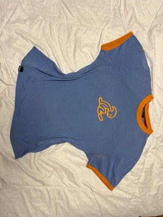 Camiseta El Niño azul y naranja