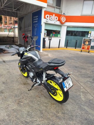 Yamaha MT-125 2018 Negra y Amarilla