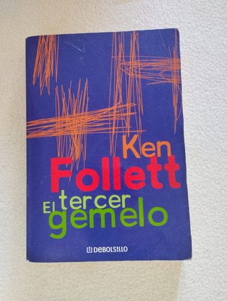 El tercer gemelo. Ken Follet