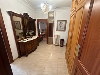 SE ALQUILA PISO EN EL CENTRO PARA ESTUDIANTES