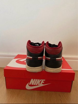 Air Jordan 1 Mid Gym Red