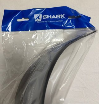Visera Shark Ahumada