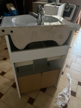 Mueble de baño blanco