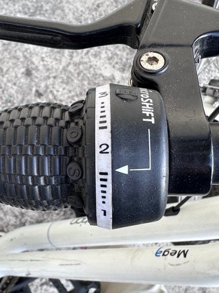 Bicicleta E-motion Mega