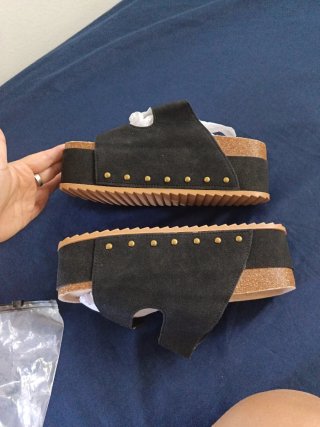 Sandalias de cuña negras