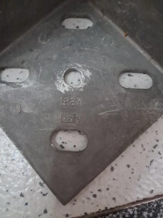 Soportes metálicos en L (4 unidades)