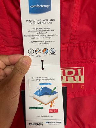 Chaqueta Napapijri Roja Talla L nueva