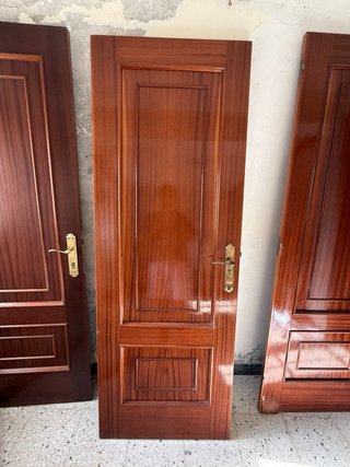 Puerta Sapelly 72cm Izquierda