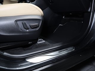 Toyota Rav4 2.5l 220H Luxury
