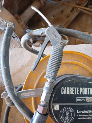 Carrete Portamanguera Neumática Larwind