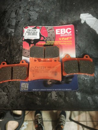 Pastillas Freno EBC FA123V V-Pad™ Semi Sintered