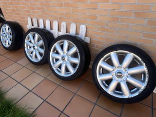 4 Ruedas y Llantas Mini Cooper S