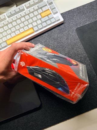 SteelSeries Aerox 5 Wireless Mouse RGB 18K