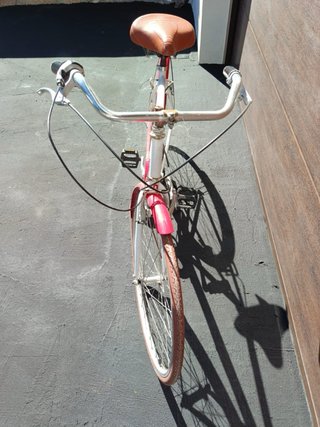 Bicicleta WOBBI Clásica Blanca y Roja