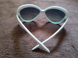Gafas de sol Guess blancas y azules