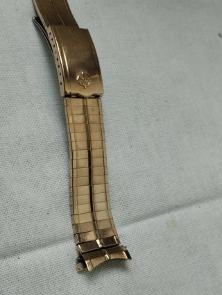 Brazalete Zodiac Dorado