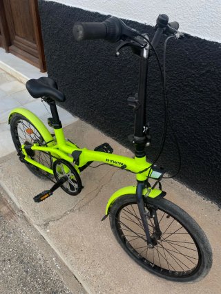 Bicicleta plegable verde B'TWIN