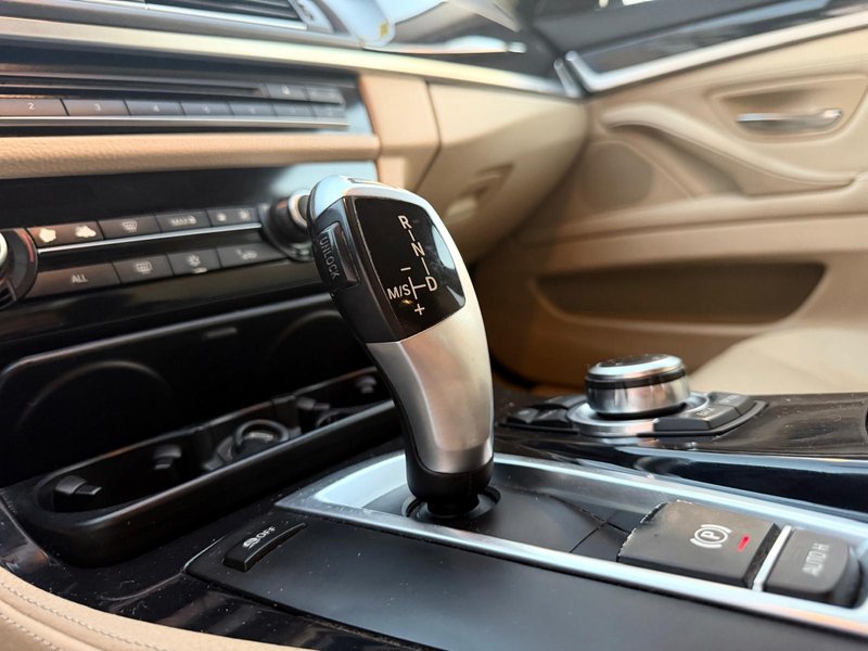 BMW Serie 5 2010, foto 14