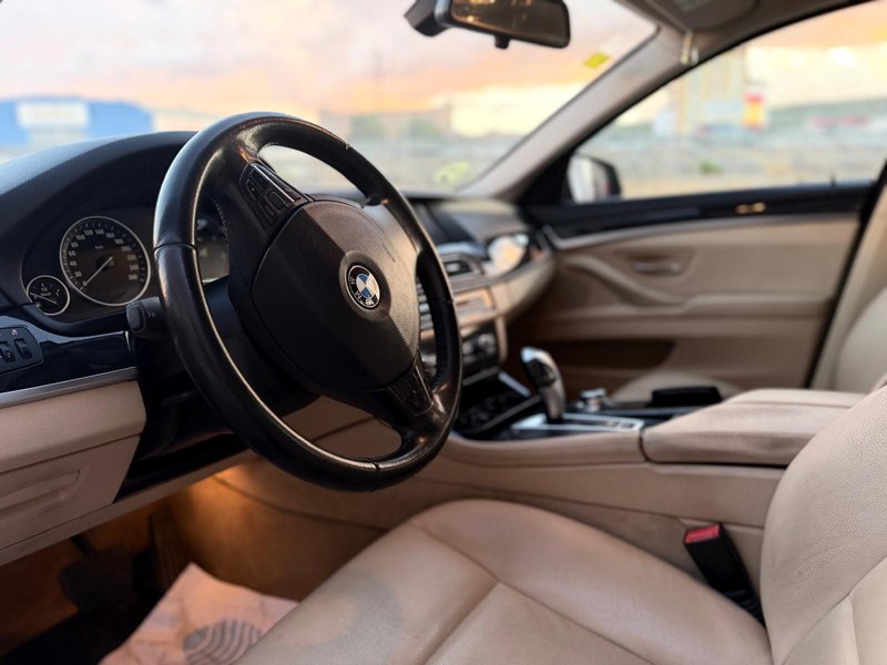 BMW Serie 5 2010, foto 16