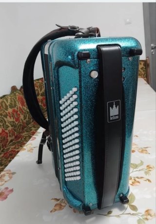 Acordeón MSD Beltuna 96 bajos