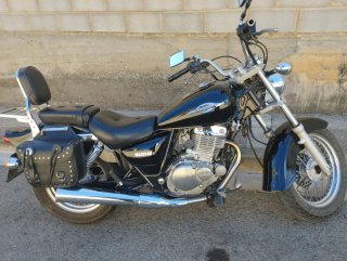 Suzuki Marauder 250 Negra