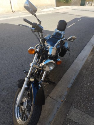 Suzuki Marauder 250 Negra