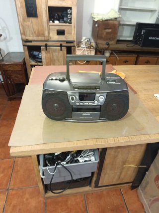 Radio CD Cassette Aiwa T-Bass