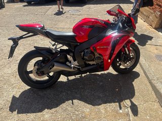Honda cbr 1000rr 2008 (sc59)