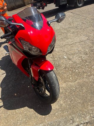 Honda cbr 1000rr 2008 (sc59)