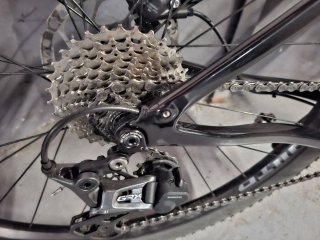 Gravel Cannondale Topstone con 2 juegos ruedas