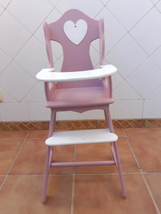 Trona de madera para muñecas color Rosa