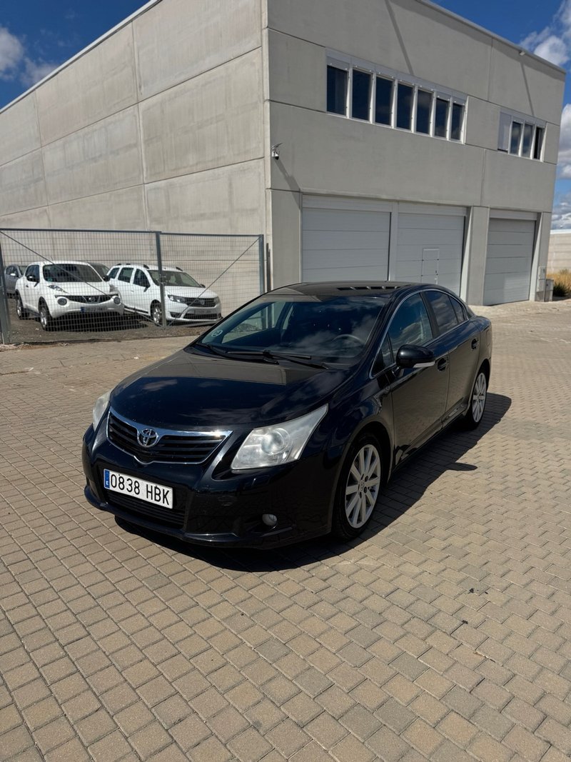 Toyota Avensis 2.2 D-4D Premium 2011