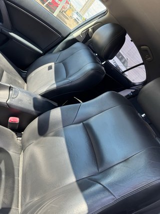 Toyota Avensis 2011