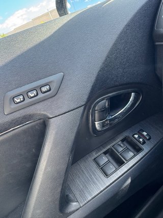 Toyota Avensis 2011