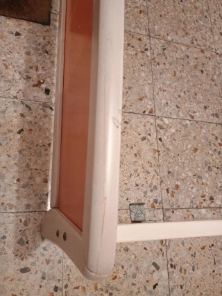 Cama individual 105cm blanco y rosado.