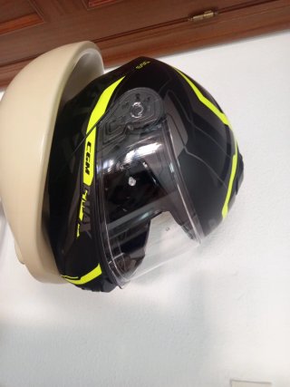 Casco Integral CGM Negro y Amarillo Xl A estrenar