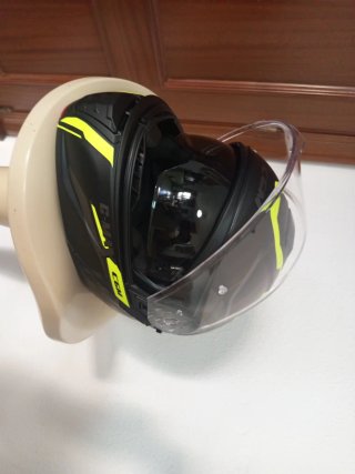 Casco Integral CGM Negro y Amarillo Xl A estrenar