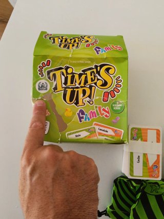 Juego Time's Up Family,caja rota
