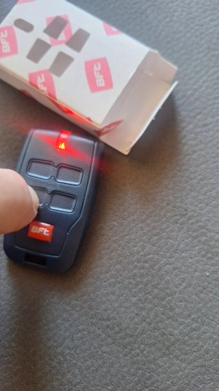Mando BFT B RCB Puerta Garaje