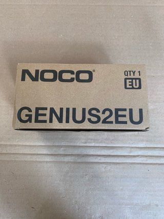 Cargador Bateria Noco Genius 2 6V y 12V 2A