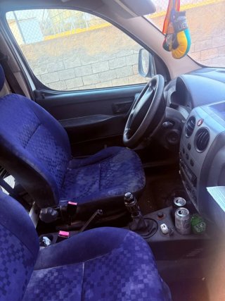 Furgoneta Peugeot partner 2006, 2000 HDI, 181milkm