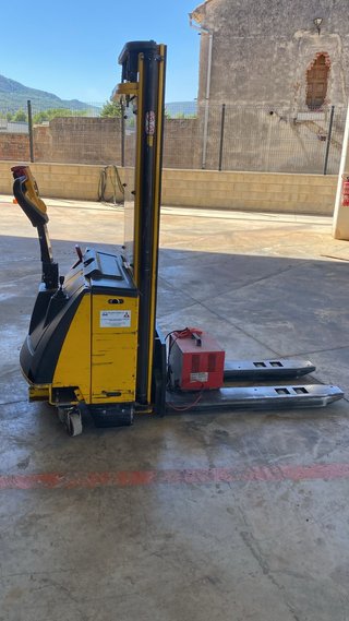 Apilador Eléctrico Lifter/Pramac 1.6 Kg