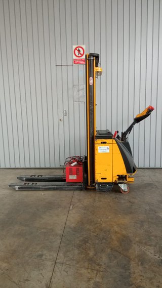Apilador Eléctrico Lifter/Pramac 1.6 Kg