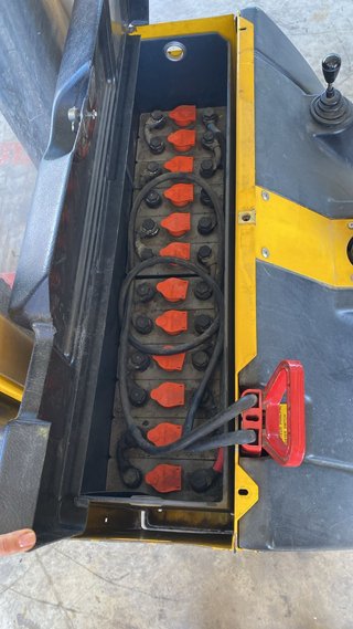 Apilador Eléctrico Lifter/Pramac 1.6 Kg