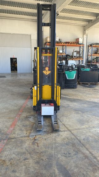 Apilador Eléctrico Lifter/Pramac 1.6 Kg